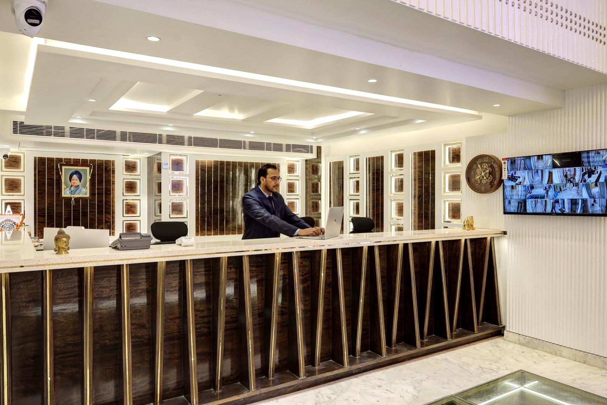 Hotel Namaste Hindustan Just A Minute Away From New Delhi Railway Station And Connaught Place Exteriér fotografie